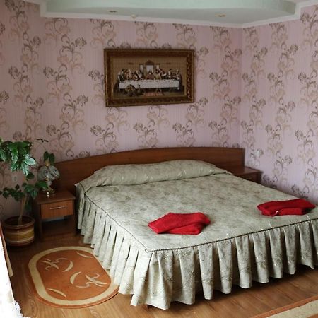Готель ***Феєрія Tyachiv Exterior photo