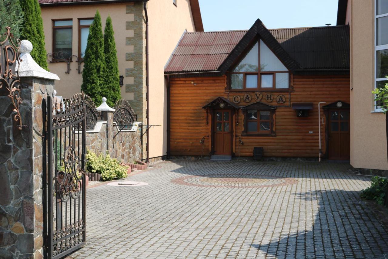 Готель ***Феєрія Tyachiv Exterior photo